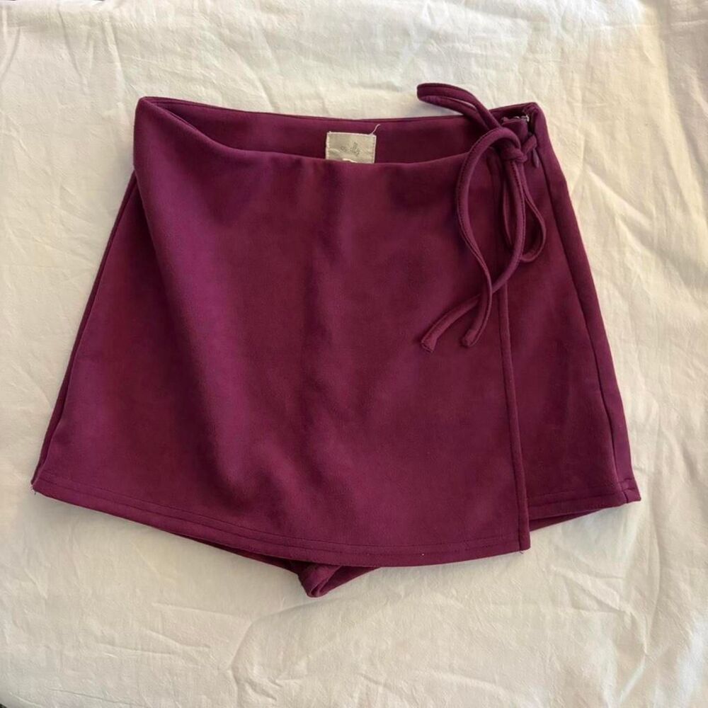 Unbranded Women's Purple and Burgundy Shorts